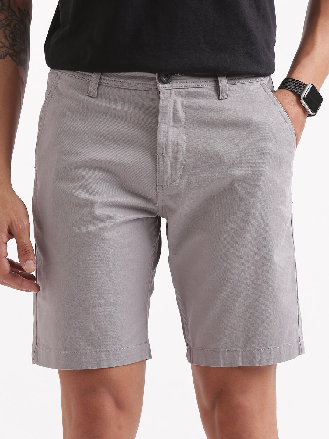 

WROGN Men Mid Rise Slim Fit Cotton Chino Shorts, Grey