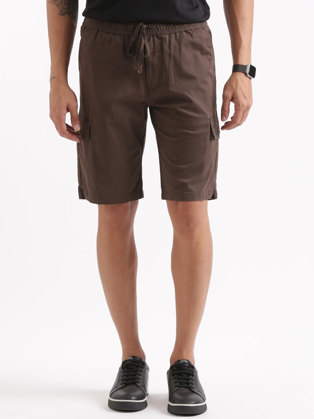 

WROGN Men Mid Rise Slim Fit Cotton Cargo Shorts, Brown