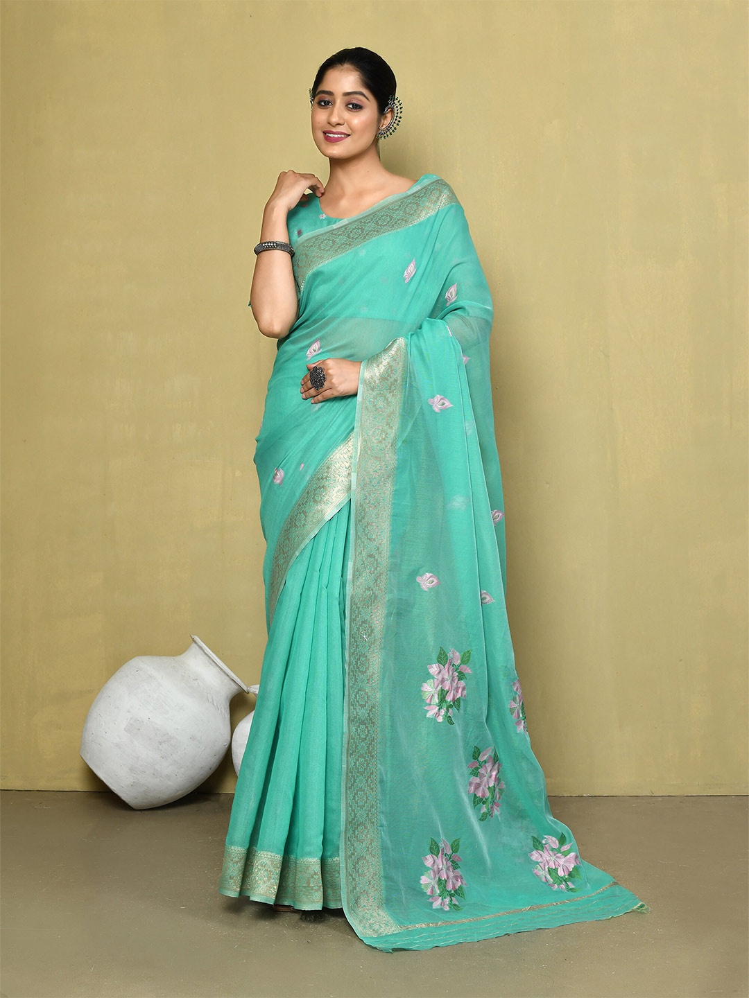 

elora Floral Embroidered Zari Bhagalpuri Saree, Green