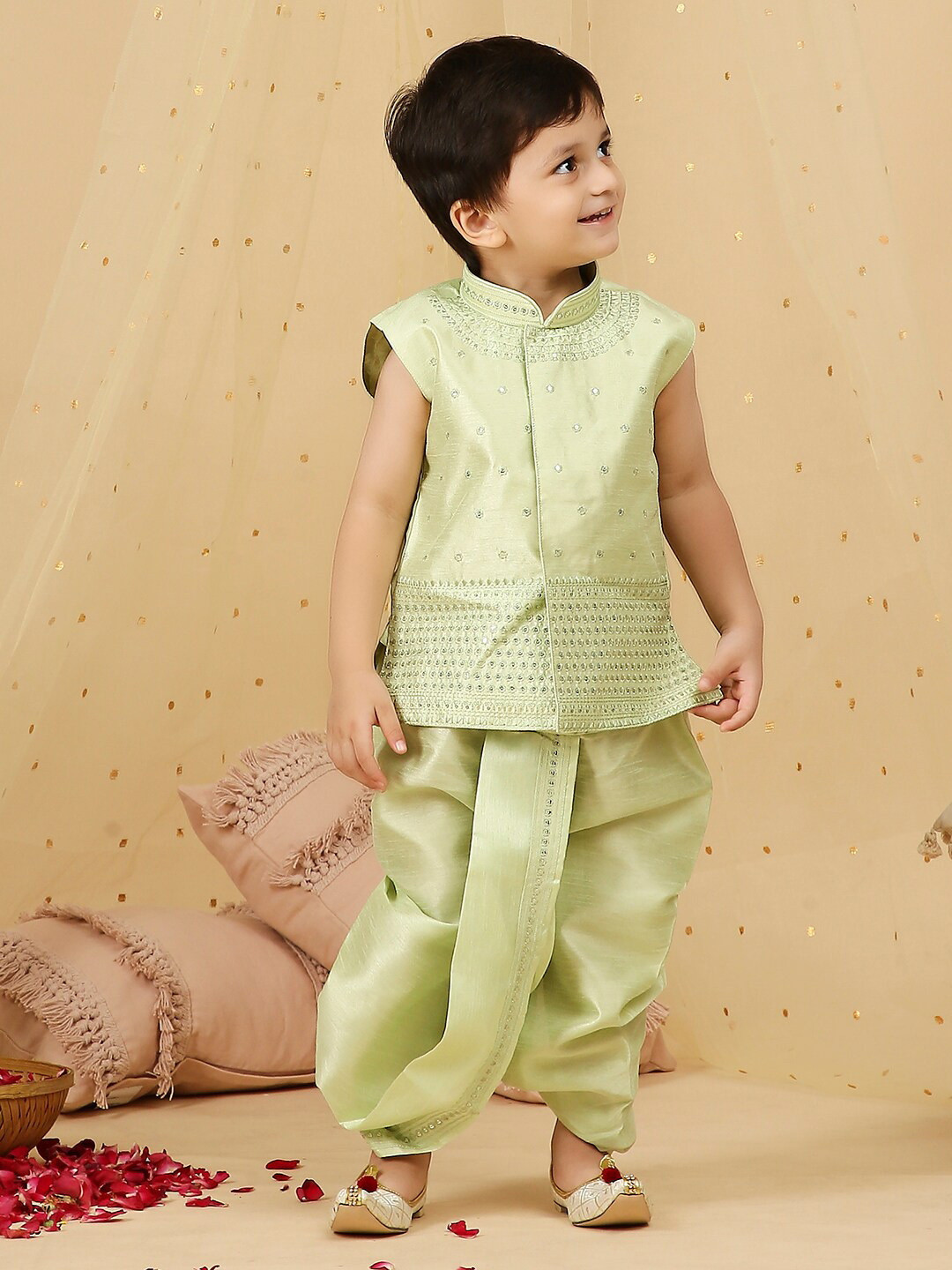 

KID1 Boys Ethnic Motifs Embroidered Mirror Work Straight Kurta With Dhoti Pants, Green
