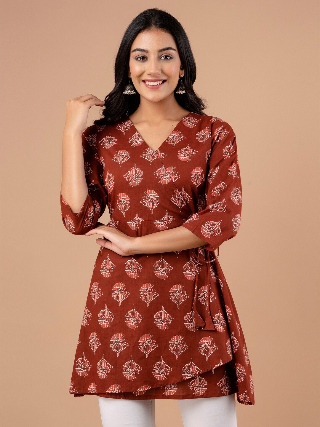 

FERANOID Floral Printed Pure Cotton A Line Kurti, Red
