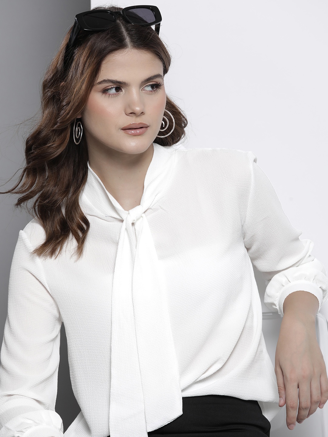 

Boohoo Tie-Up Neck Regular Top, White