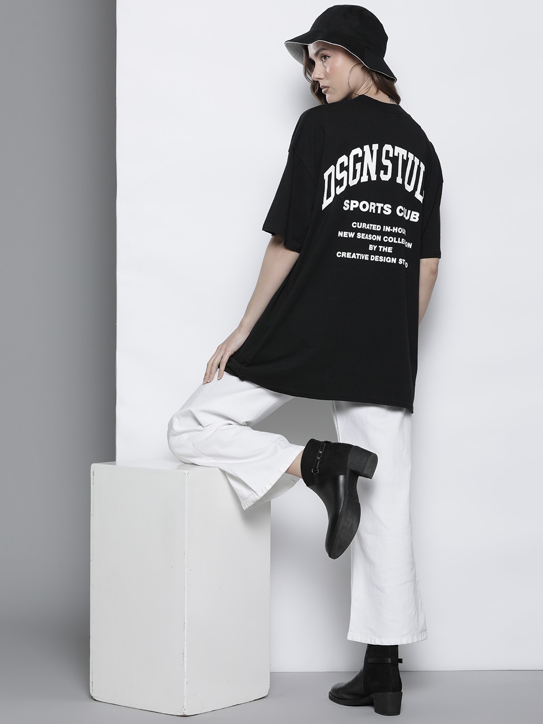 

Boohoo Back Print Drop-Shoulder Sleeves Pure Cotton Oversized T-shirt, Black