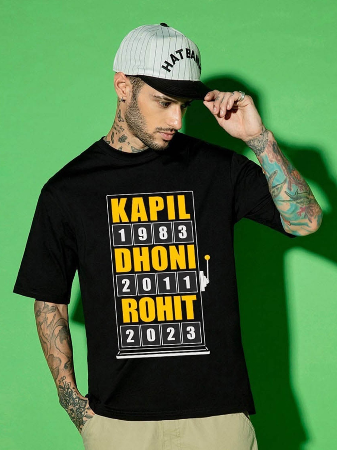 

Bewakoof The Jackpot Graphic Printed Oversized T-shirt, Black