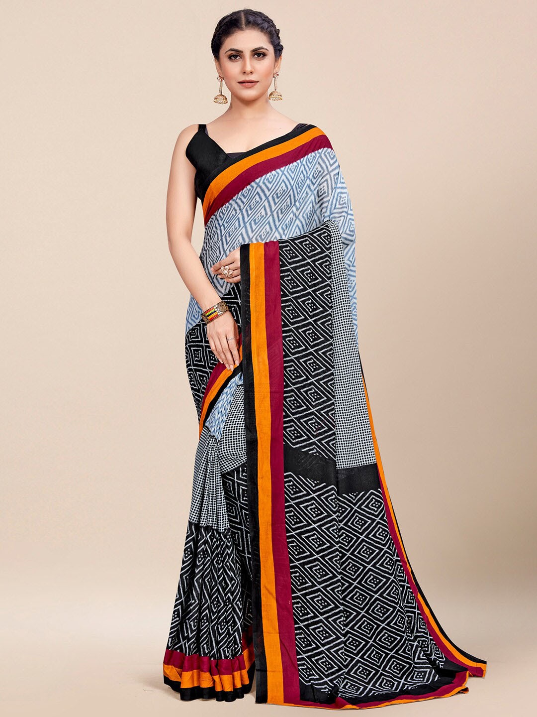 

Saree mall White Black Geometric Printed Poly Cotton Ikat Sarees