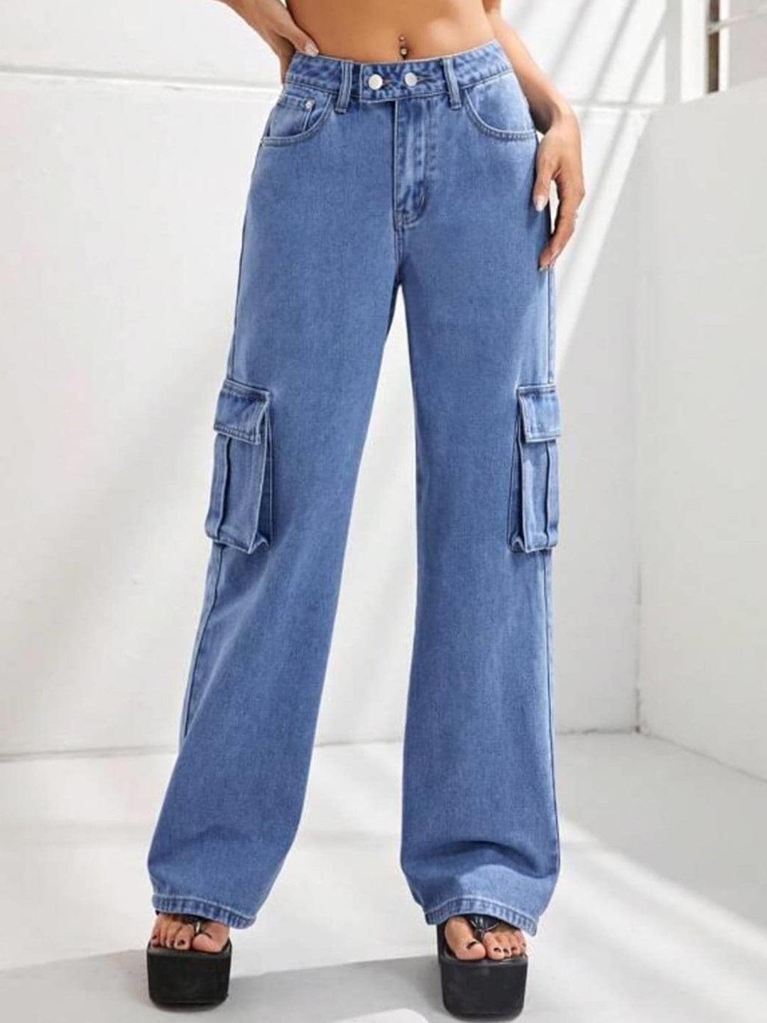 

Kotty Women Jean Straight Fit High-Rise Highly Distressed Cotton Stretchable Jeans, Blue