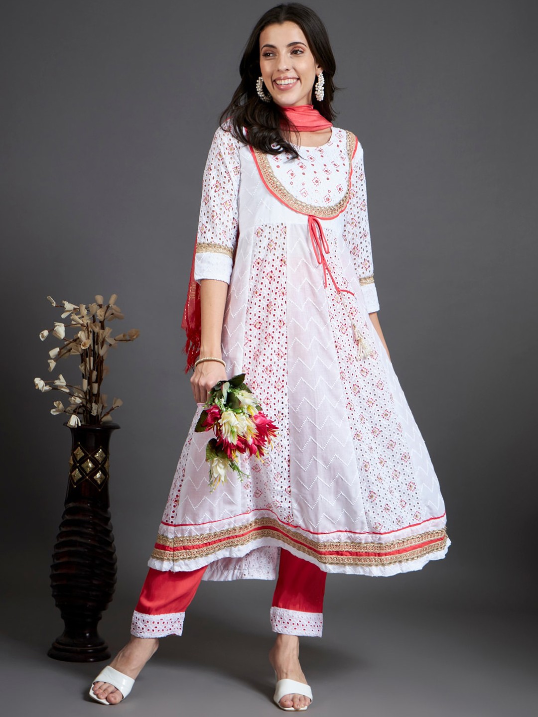 

HEEPOSH Ethnic Motifs Printed Thread Work Panelled Anarkali Kurta & Trousers With Dupatta, White