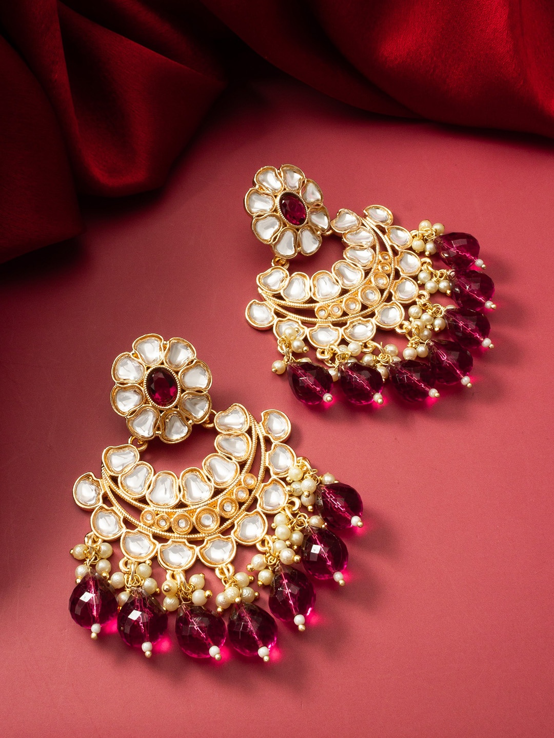

aadita Gold-Plated Kundan-Studded & Pearl Beaded Drop Earrings