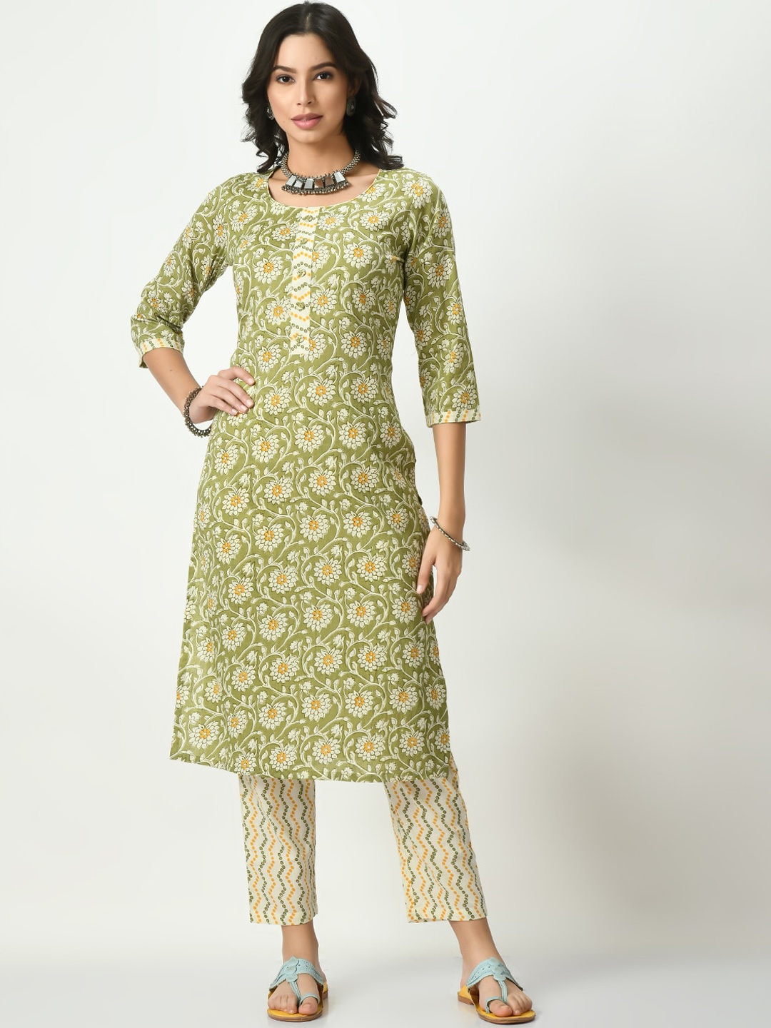 

Akshatani Floral Printed Pure Cotton Kurta With Trousers & Dupatta, Green