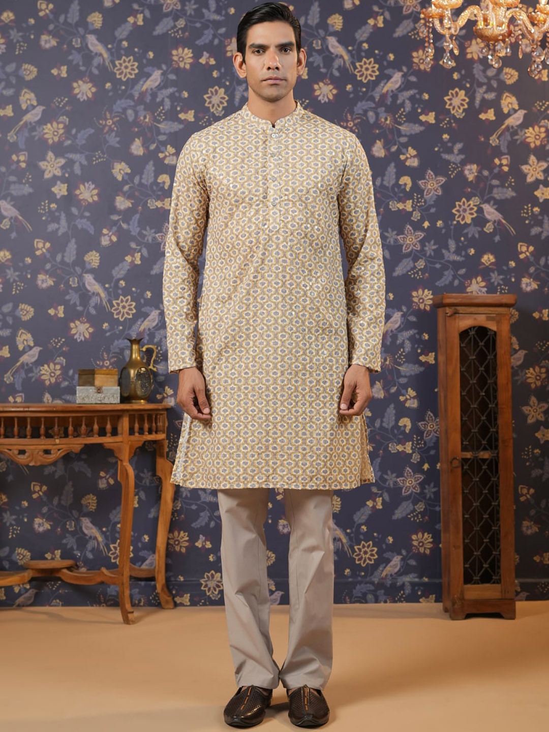 

House of Pataudi Ethnic Motifs Printed Sequinned Pure Cotton Straight Kurta With Trouser, Yellow