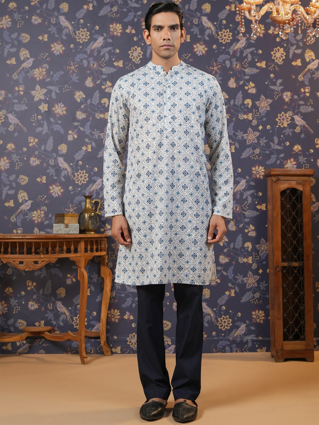 

House of Pataudi Ethnic Motifs Printed Thread Work Pure Cotton Kurta With Trousers, Navy blue