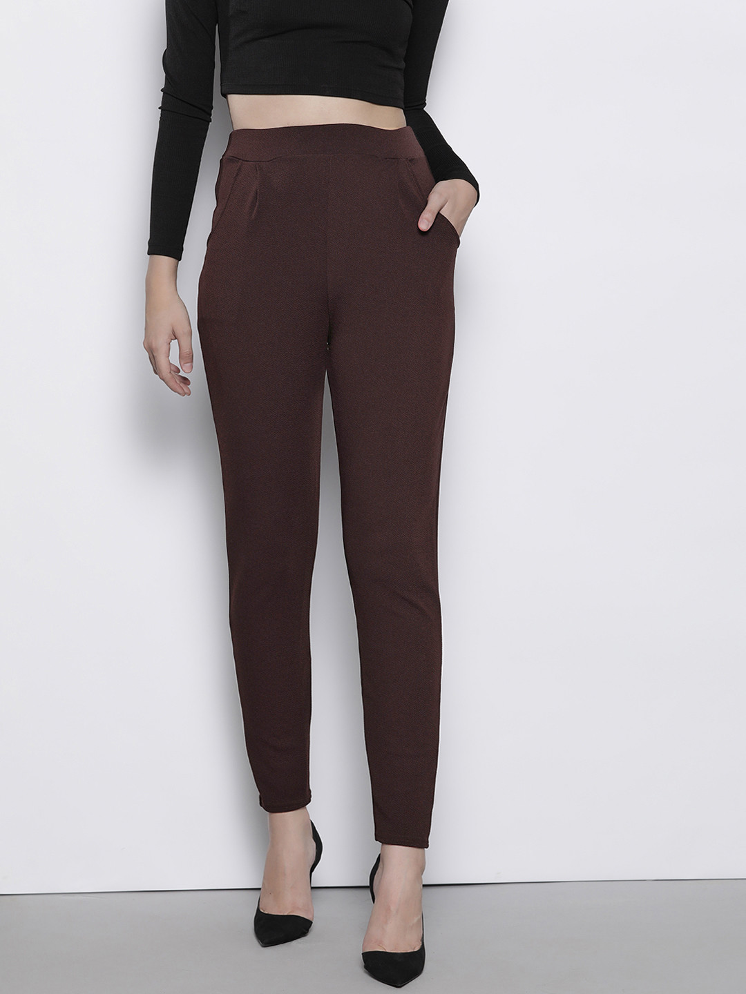 

Boohoo Women Regular Trousers, Brown