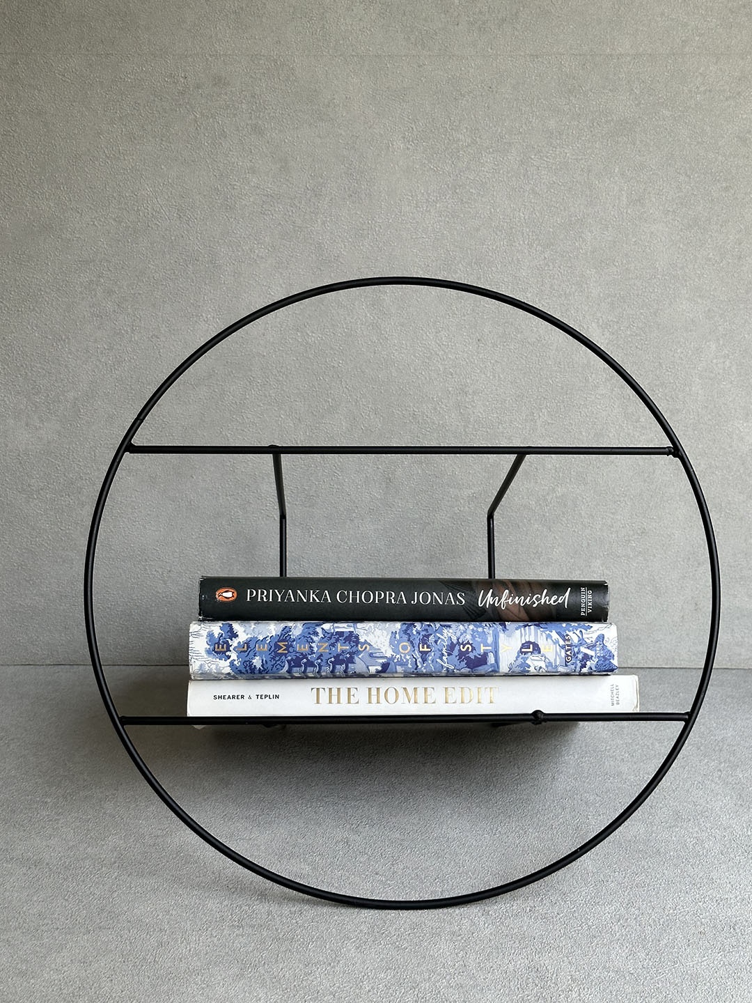

House of Objects Black Metal Bookstand