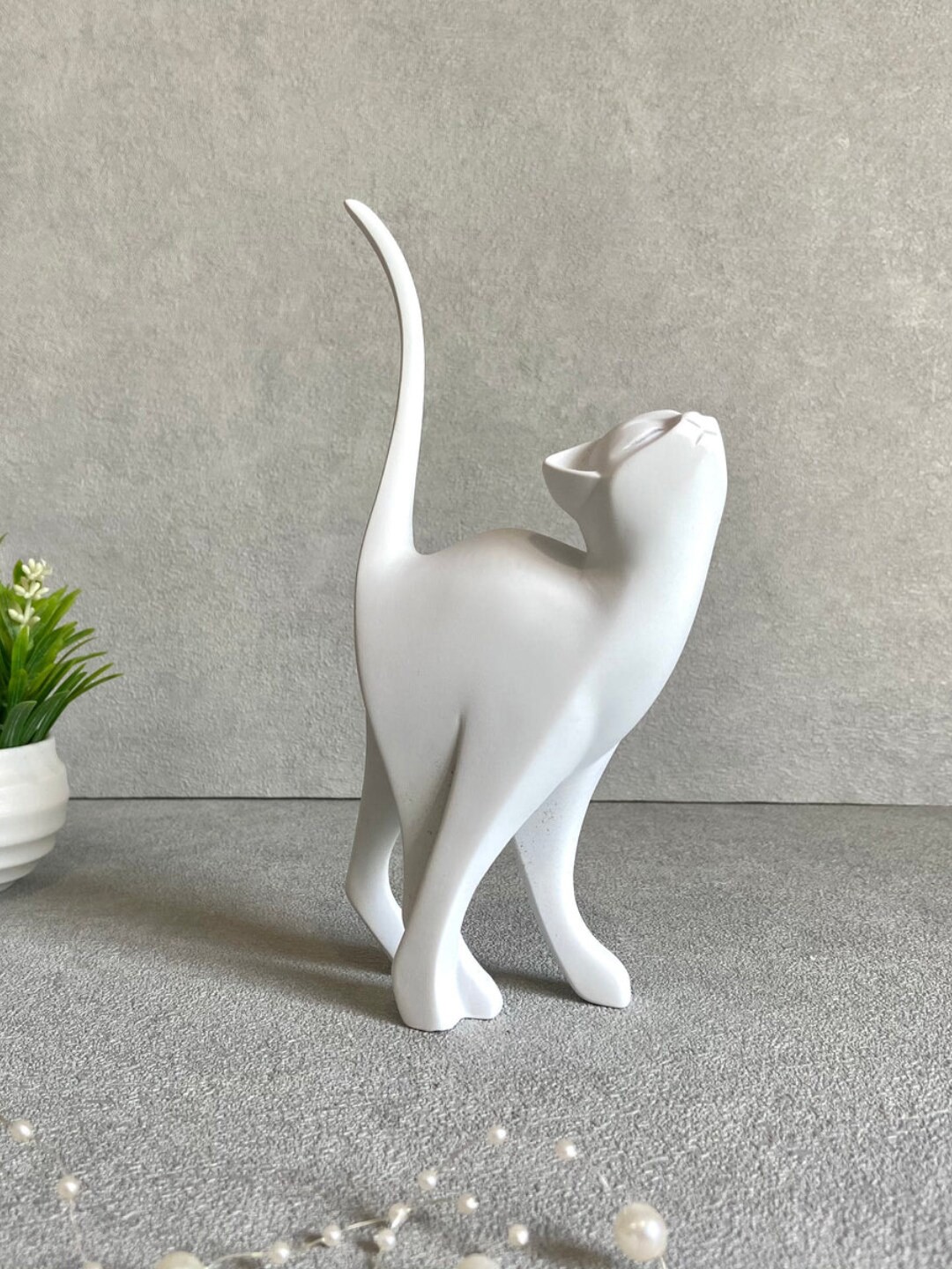 

House of Objects White Textured Whiskers Cat Resin Figurine Showpiece