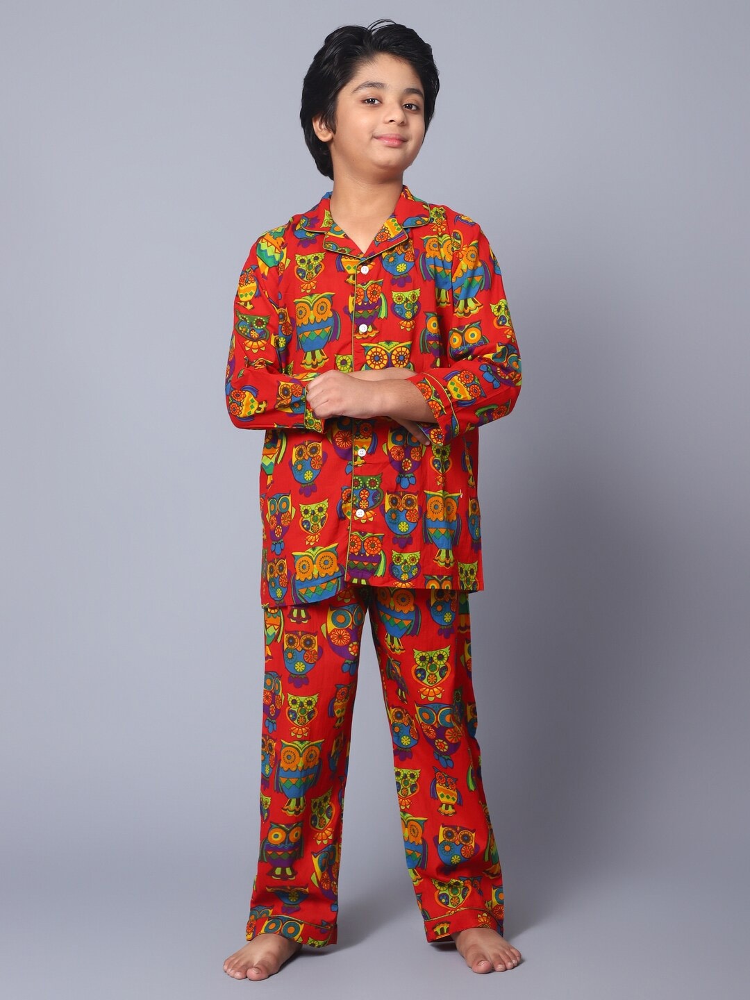 

Kiddiekid Kids Graphic Printed Lapel Collar Pure Cotton Night suit, Red