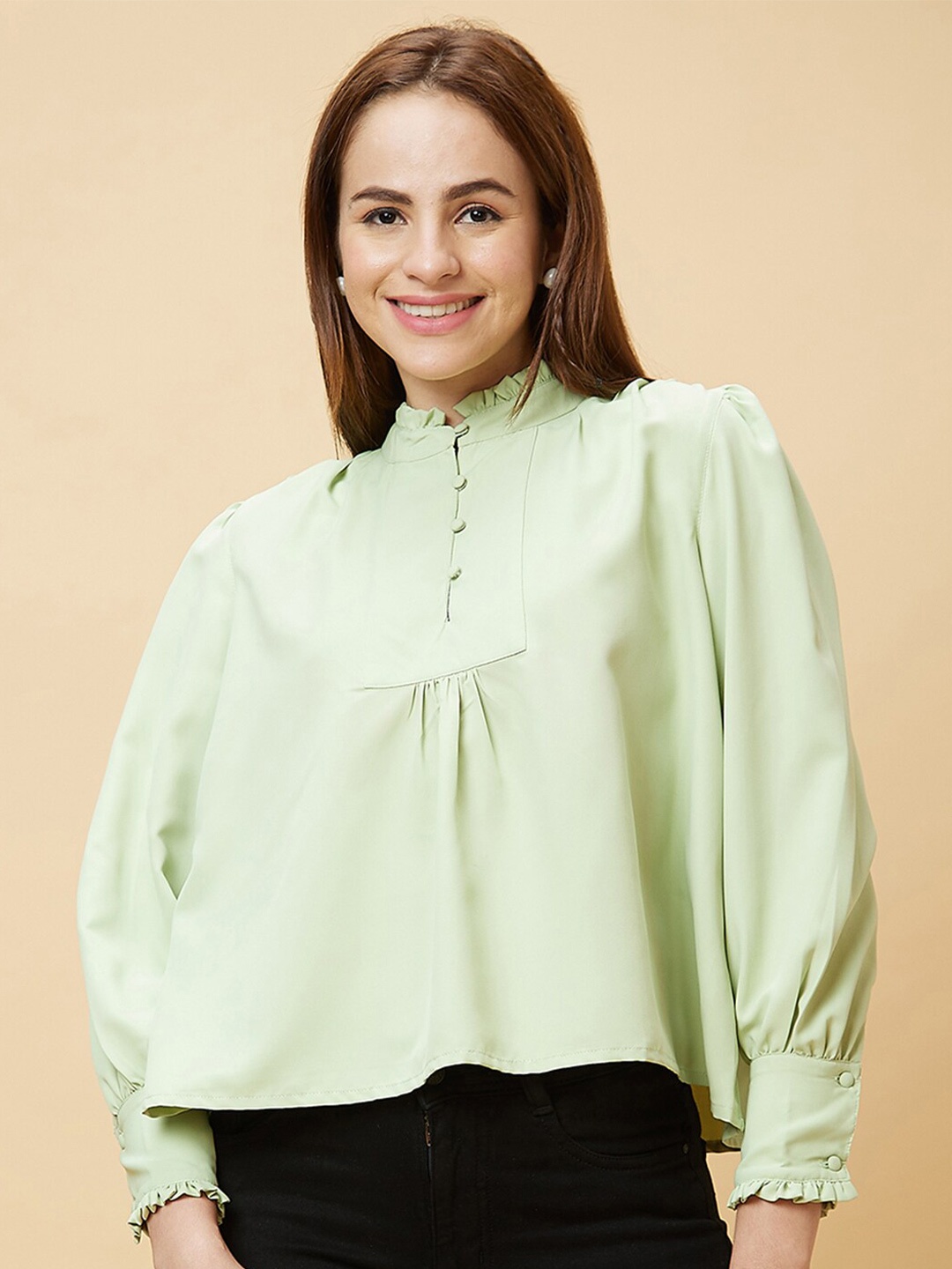 

Globus Mandarin Collar Cuffed Sleeves Shirt Style Top, Green