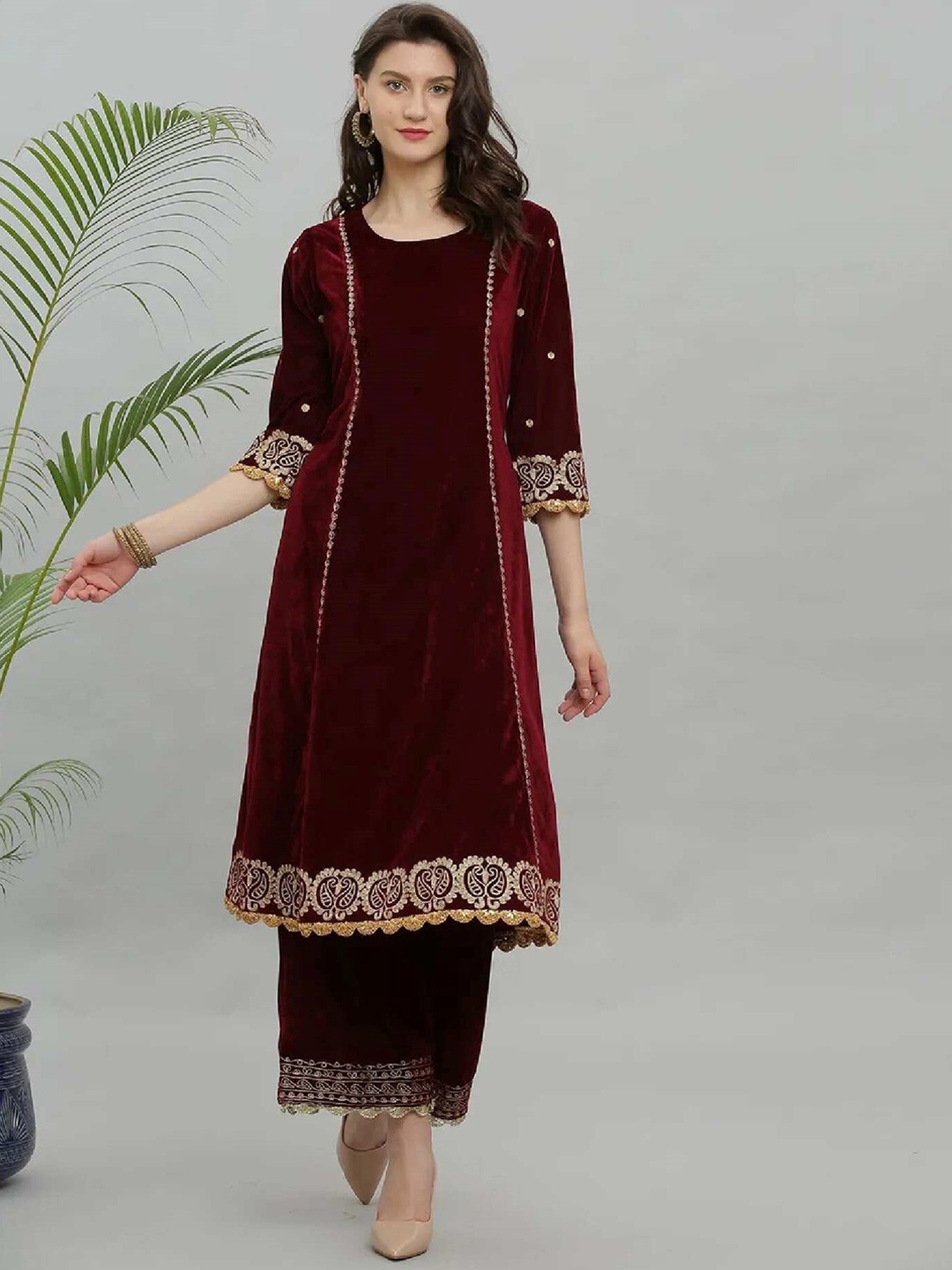 

KAANCHIE NANGGIA Ethnic Motifs Embroidered Gotta Patti Velvet Kurta With Palazzos, Maroon