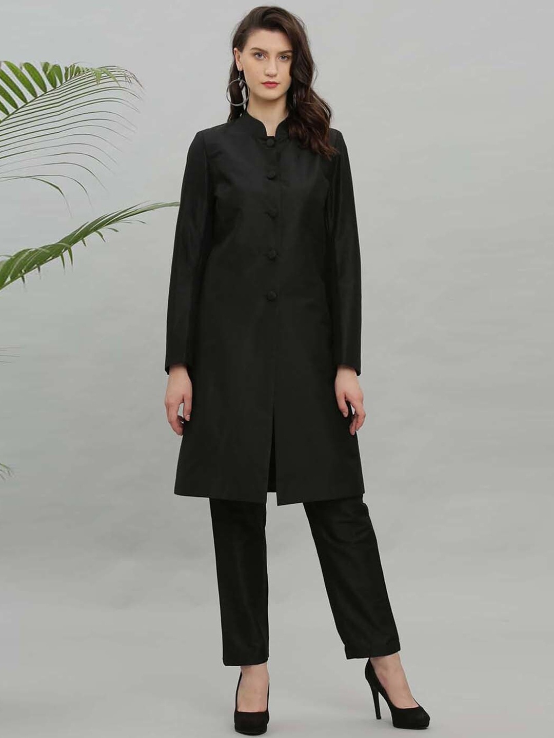 

KAANCHIE NANGGIA Mandarin Collar Pure Silk Kurta With Trousers, Black