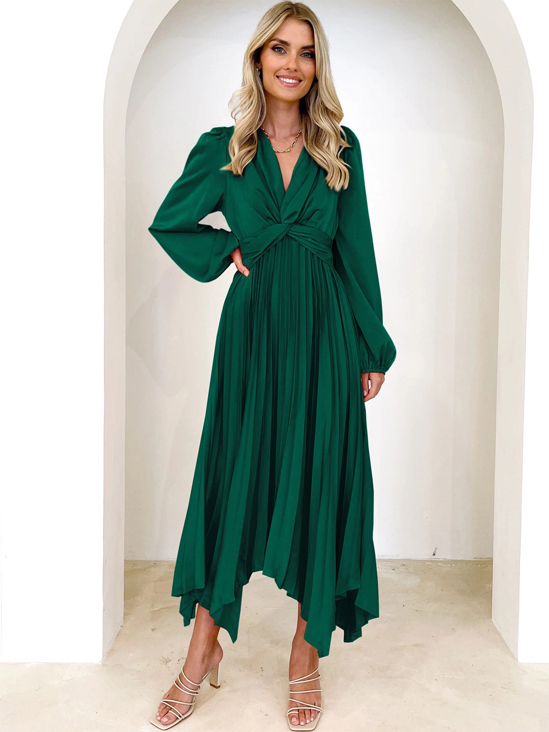 

StyleCast Green Accordion Pleats A-Line Midi Dress