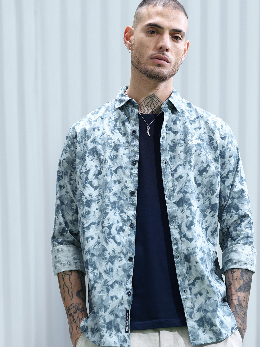 

WROGN Slim Fit Opaque Printed Pure Cotton Casual Shirt, Blue