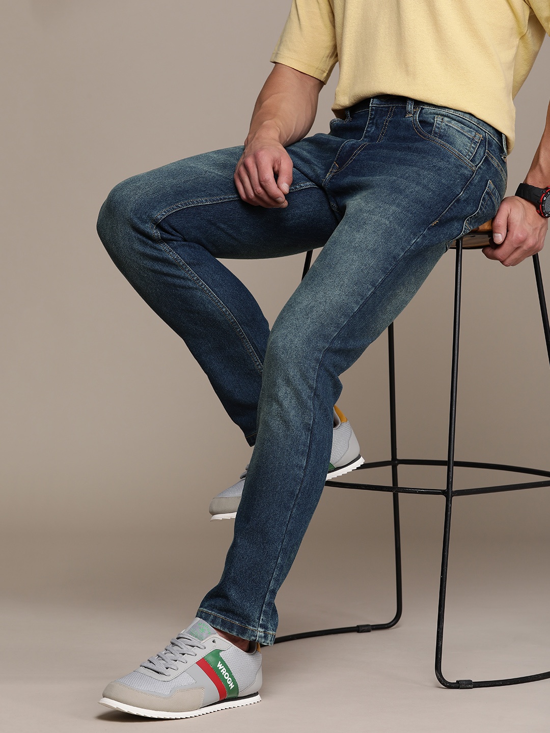 

WROGN Men Heavy Fade Stretchable Jeans, Blue