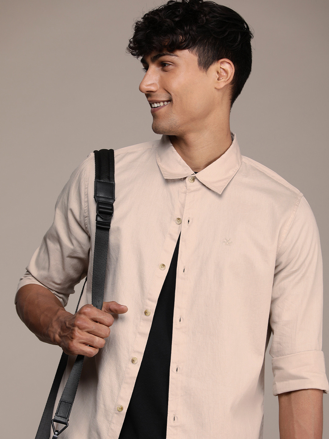 

WROGN Solid Slim Fit Pure Cotton Casual Shirt, Beige