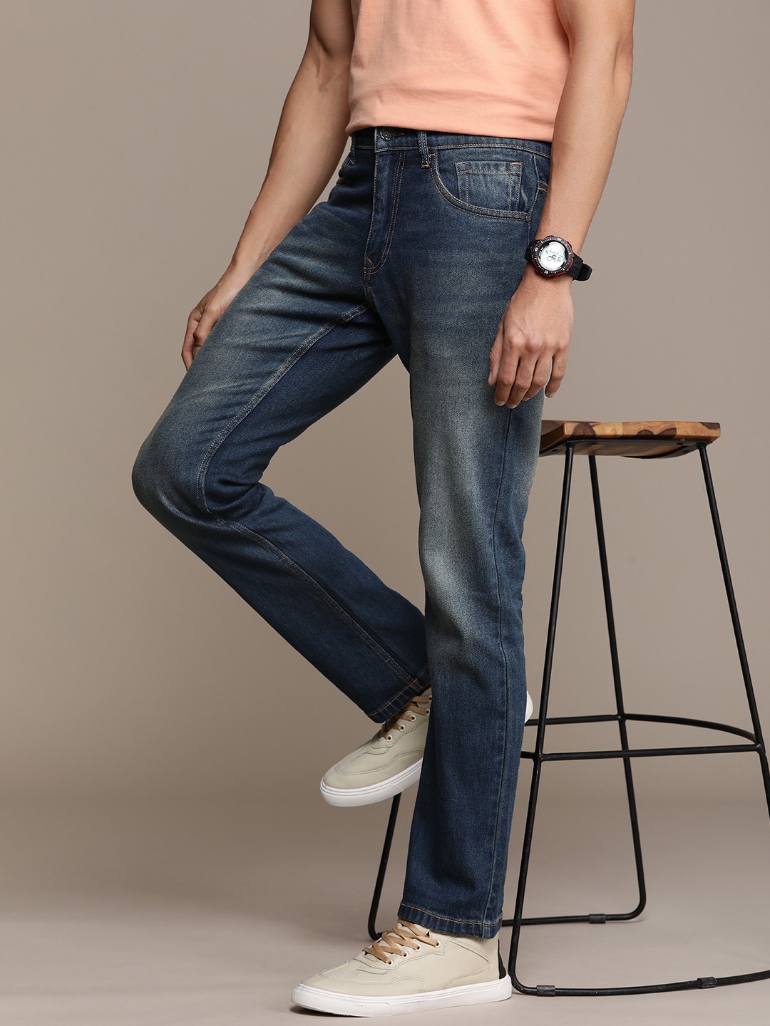 

WROGN Men Slim Fit Light Fade Stretchable Jeans, Navy blue