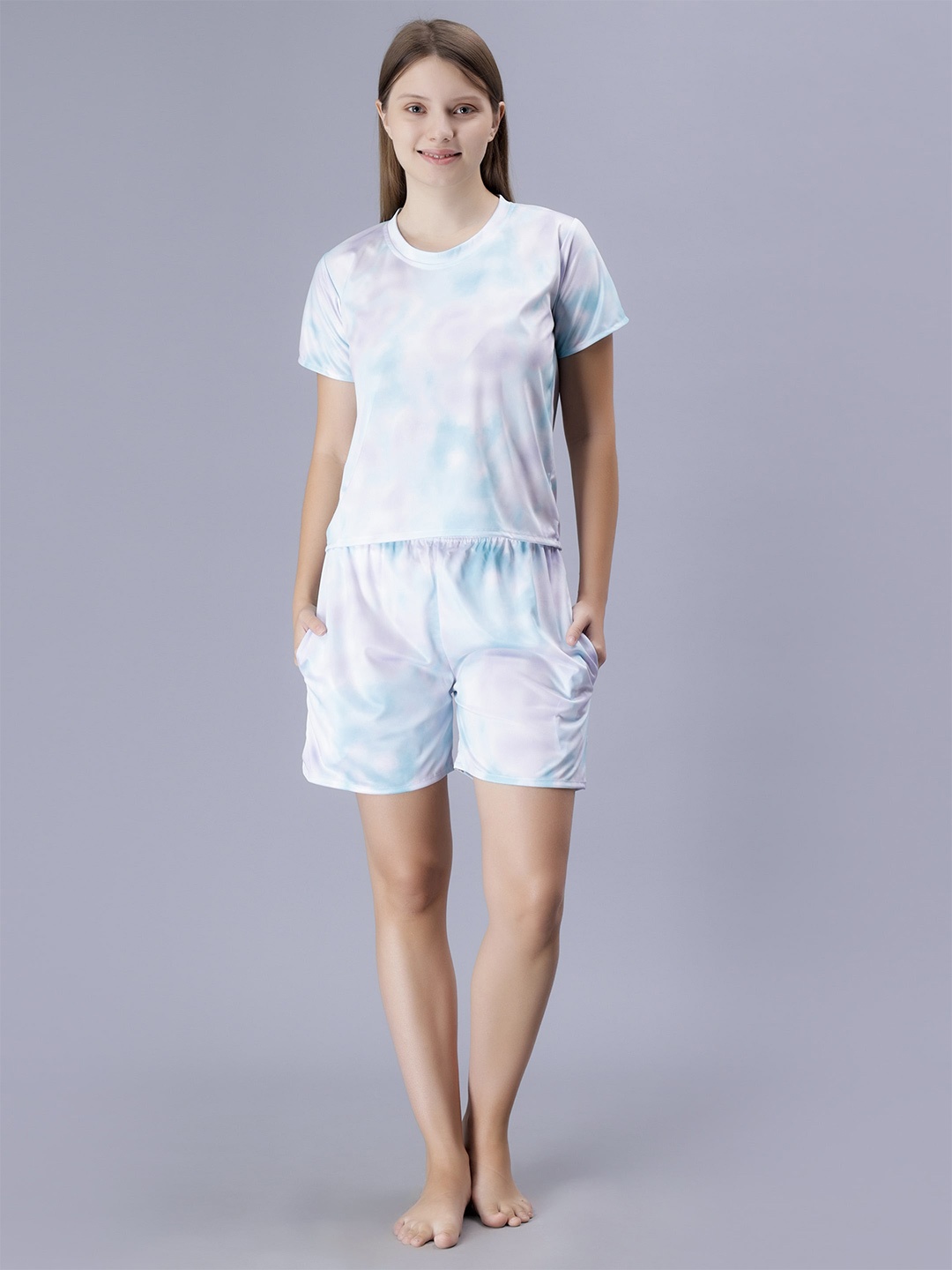 

XPIOX Abstract Printed Satin T-shirt & Shorts, White