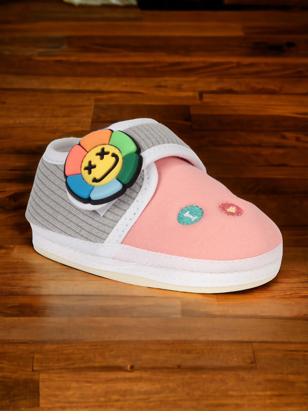 

Lil Lollipop Infants Simley Detail Cotton Booties, Pink