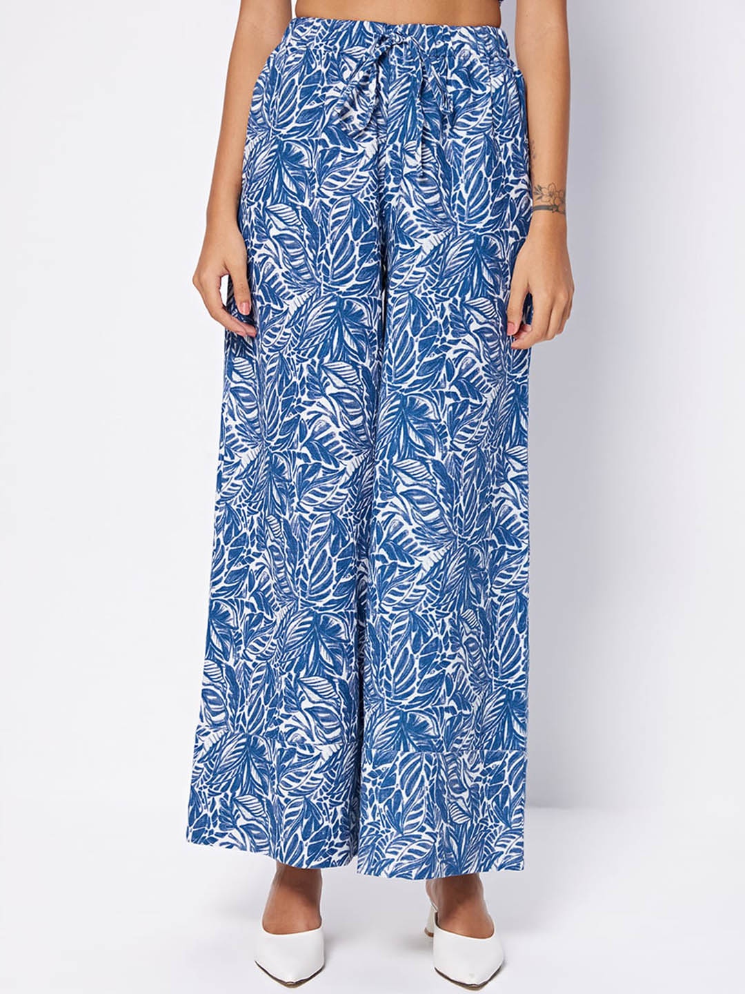 

COVER STORY Women Blue Floral Printed Flared Parallel Trousers