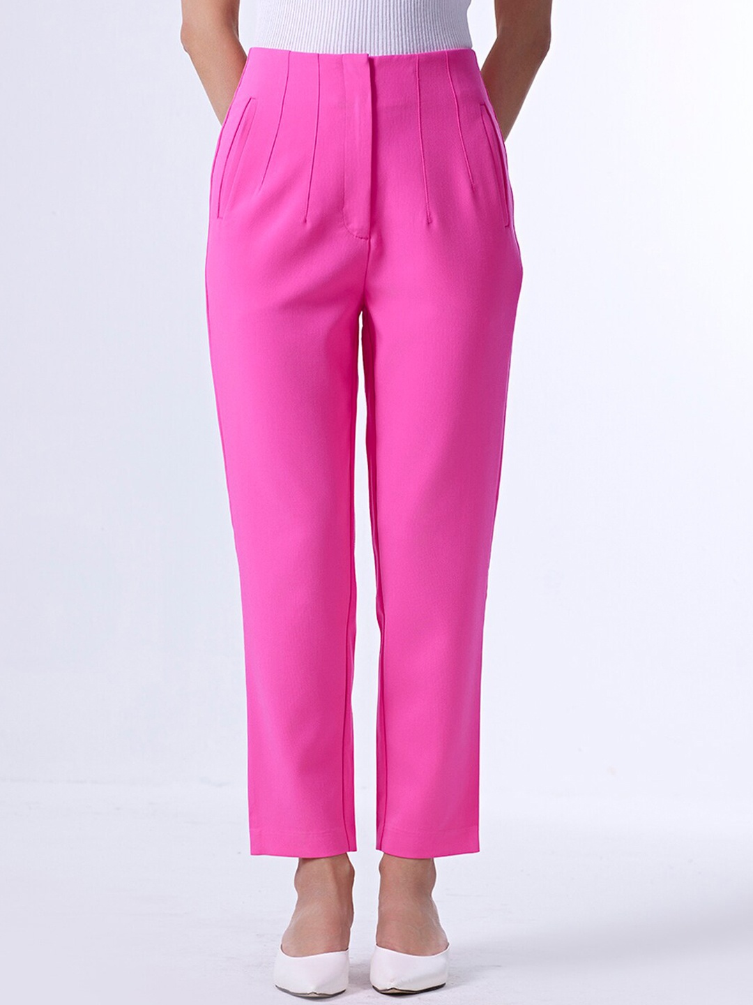 

COVER STORY Women Fuchsia Slim Fit Cropped High-Rise Trouser