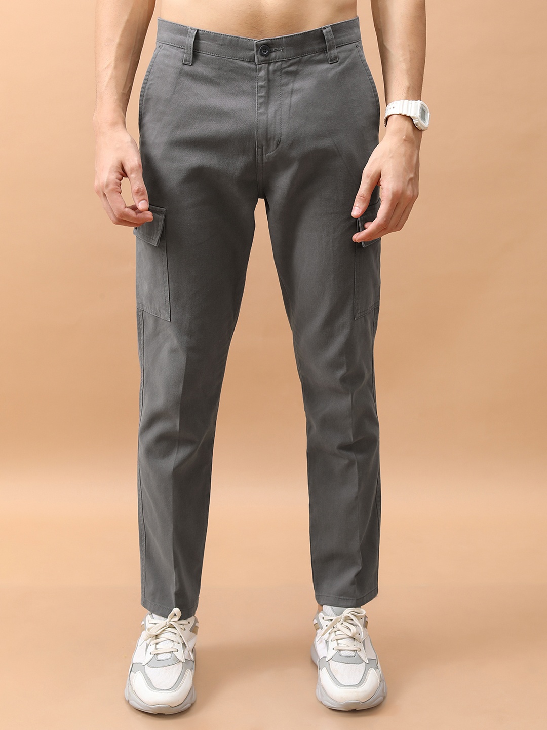 

HIGHLANDER Men Tapered Fit Mid-Rise Plain Cargos, Grey