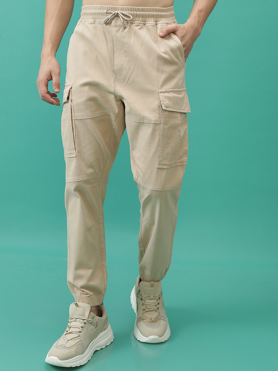 

HIGHLANDER Men Mid-Rise Cargos Trousers, Beige