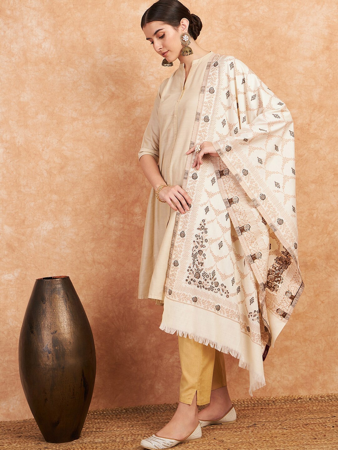 

Sangria Floral Woven Design Winter Pashmina Woollen Stoles, Off white