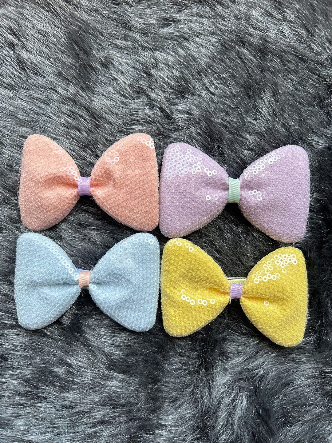 

LYTIX Girls Set of 4 Embellished Alligator Hair Clip, Assorted