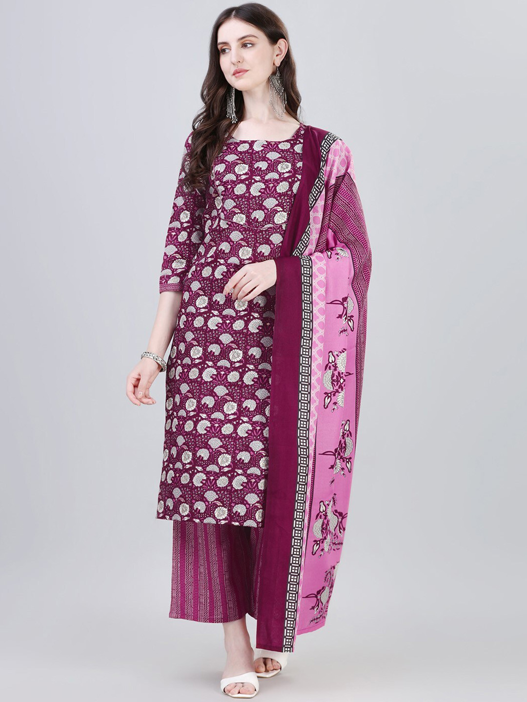

Modestouze Attires Floral Printed Kurta With Palazzos & Dupatta, Purple