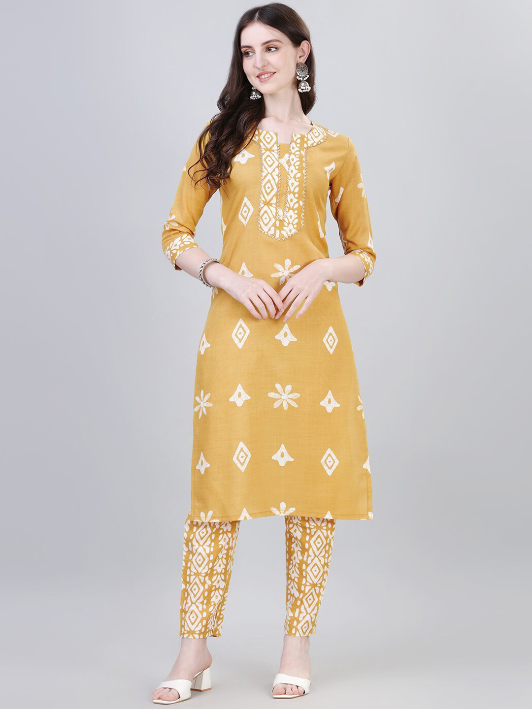 

Modestouze Attires Ethnic Motifs Printed Straight Gotta Patti Kurta With Trousers, Yellow