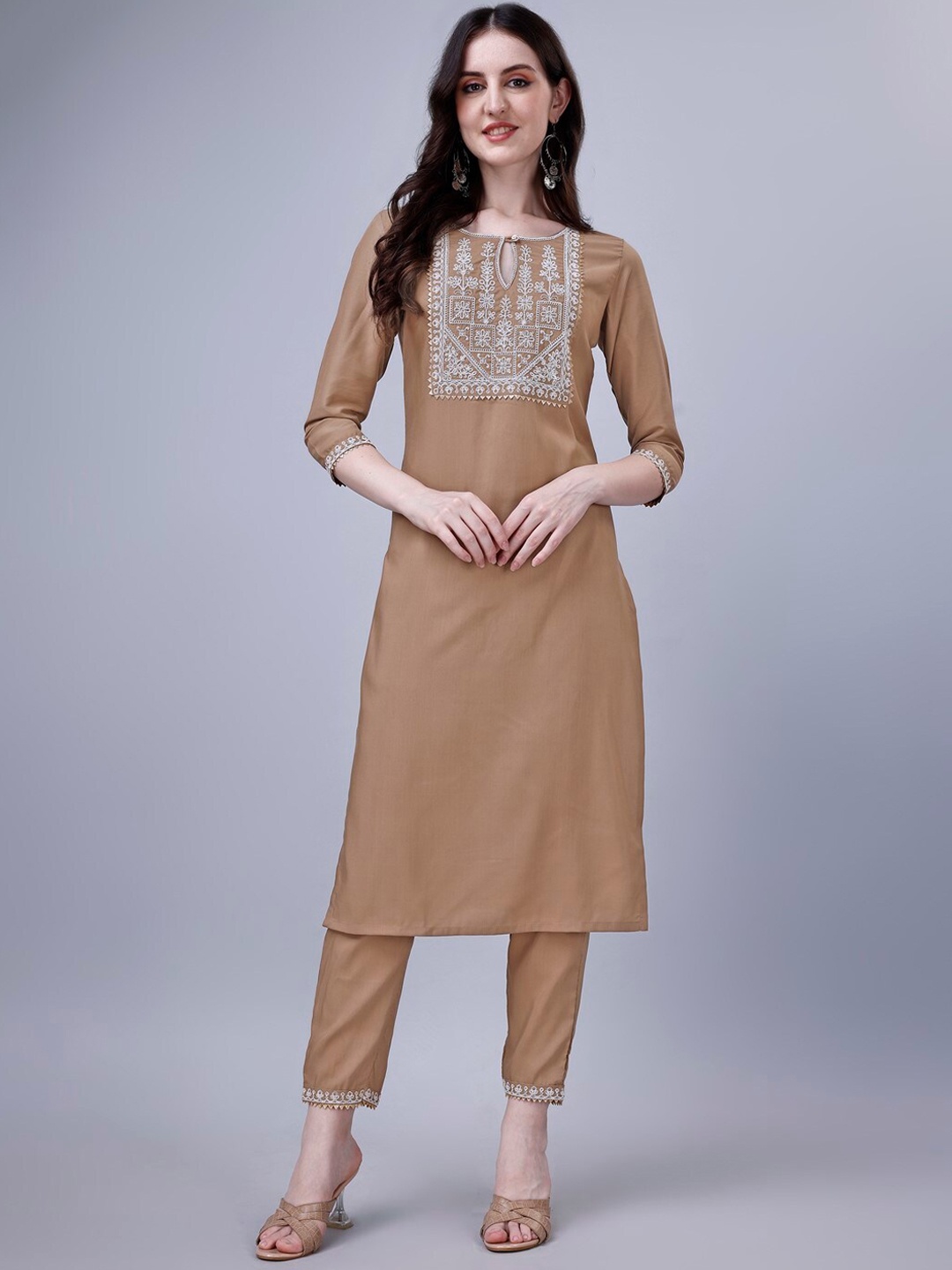 

Modestouze Attires Ethnic Motifs Yoke Design Regular Kurta with Trousers, Brown
