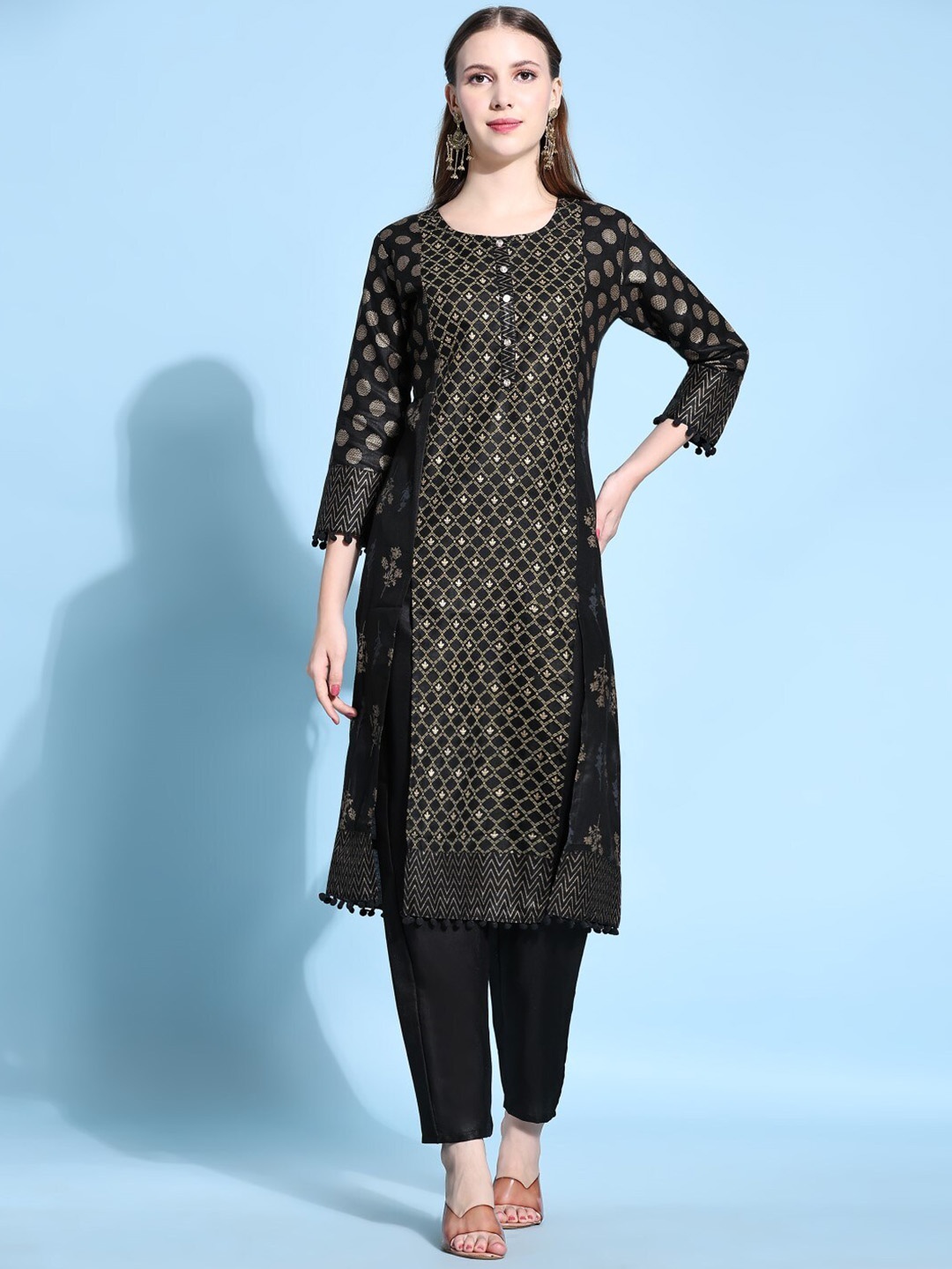 

Modestouze Attires Ethnic Motifs Printed Regular Kurta with Trousers, Black