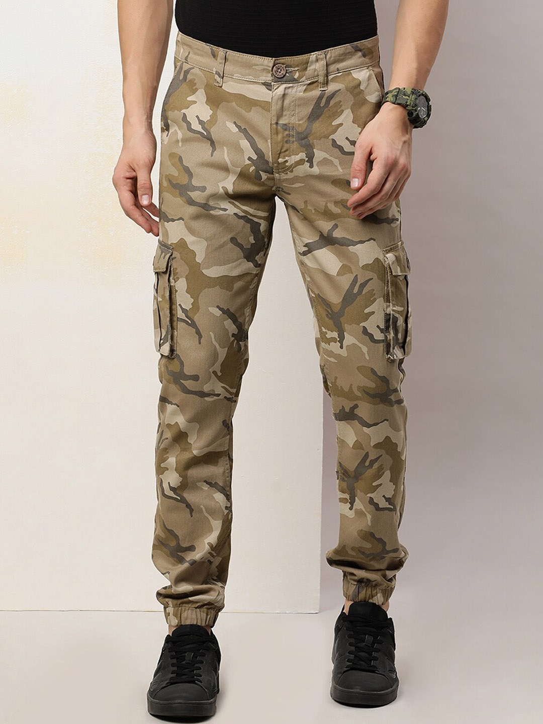 

Old Grey Men Camouflage Printed Cotton Cargos Trousers, Khaki