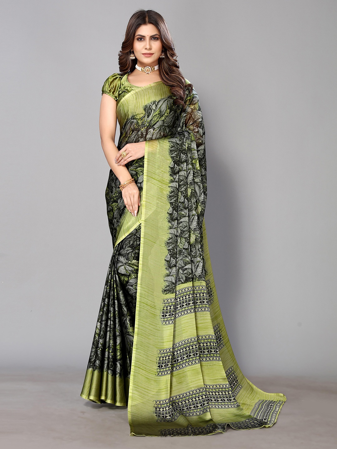 

KALINI Floral Printed Poly Chiffon Saree, Green