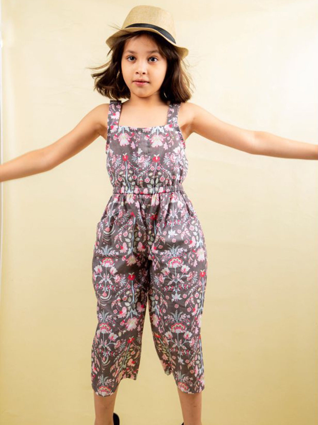 

THEONI Girls Printed Basic Jumpsuit, Grey