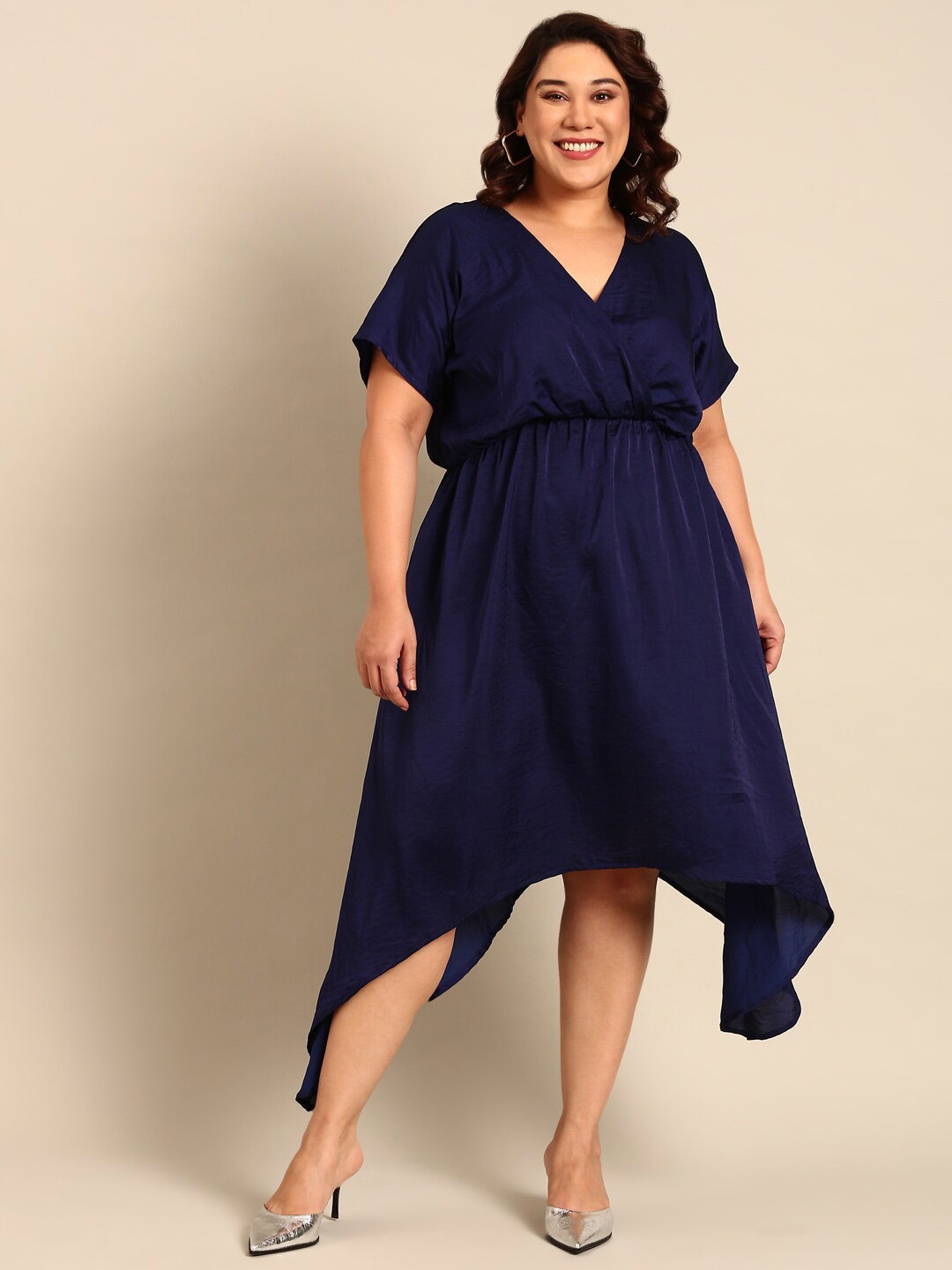 

The Pink Moon Plus Size V-Neck Extended Sleeves Fit & Flare Midi Dress, Navy blue