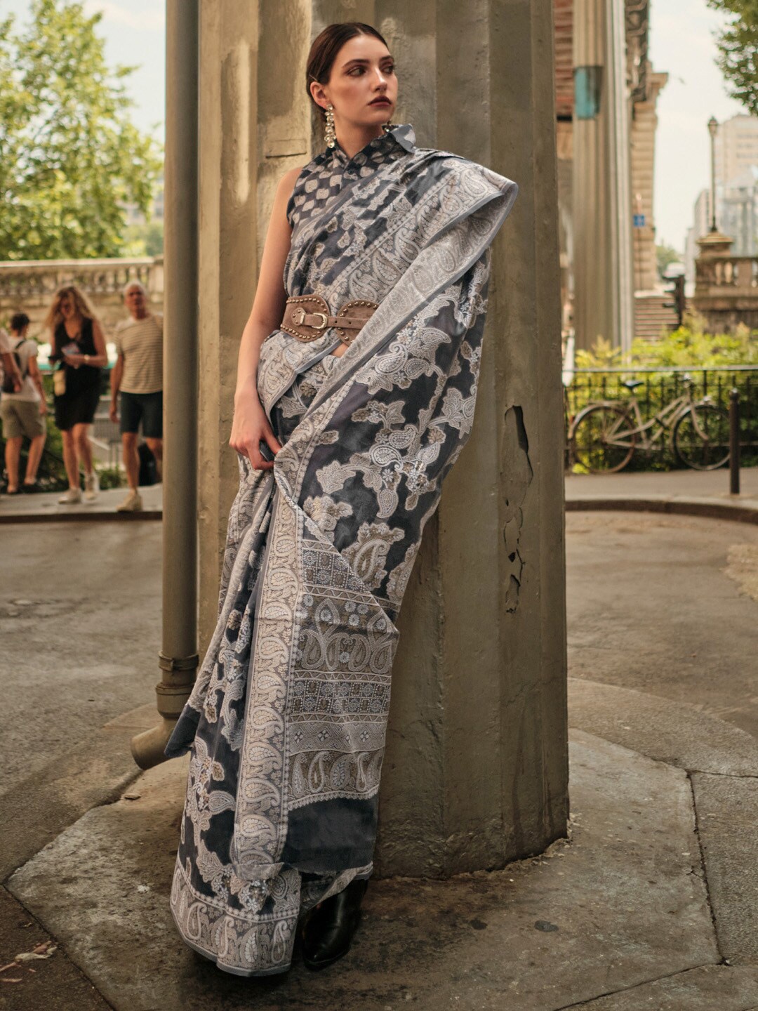 

Saree mall Black & Gold-Toned Ethnic Motifs Woven Design Zari Organza Muga Sarees