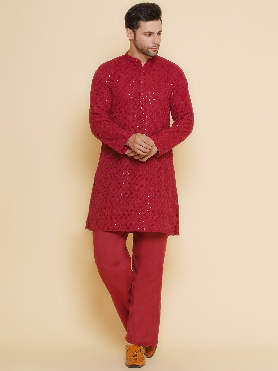 

Baawara By Bhama Ethnic Motifs Embroidered Sequinned Detail Straight Kurta with Trousers, Maroon