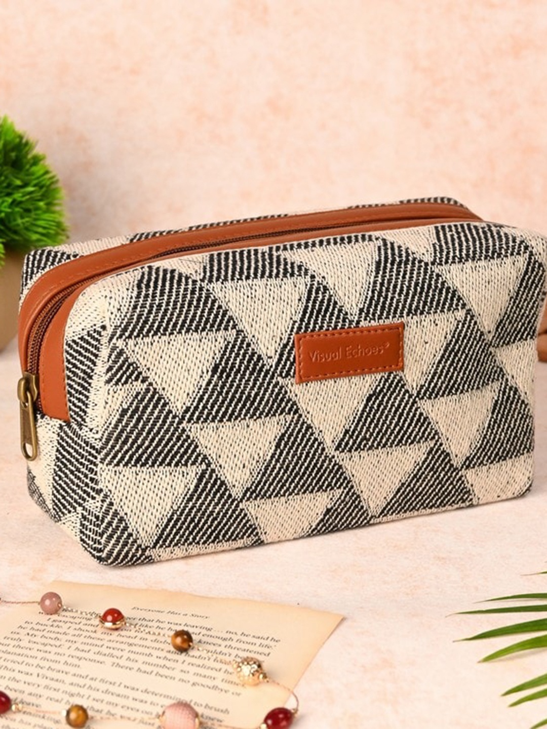 

Visual Echoes Geometric Printed Cotton Travel Pouch, Beige