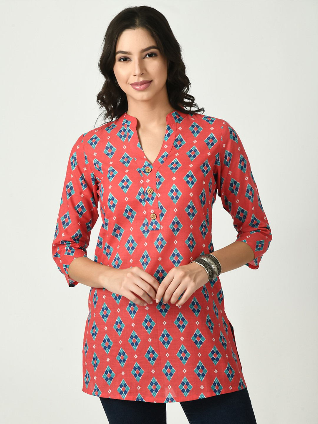 

KALINI Geometric Printed Straight Kurti, Coral