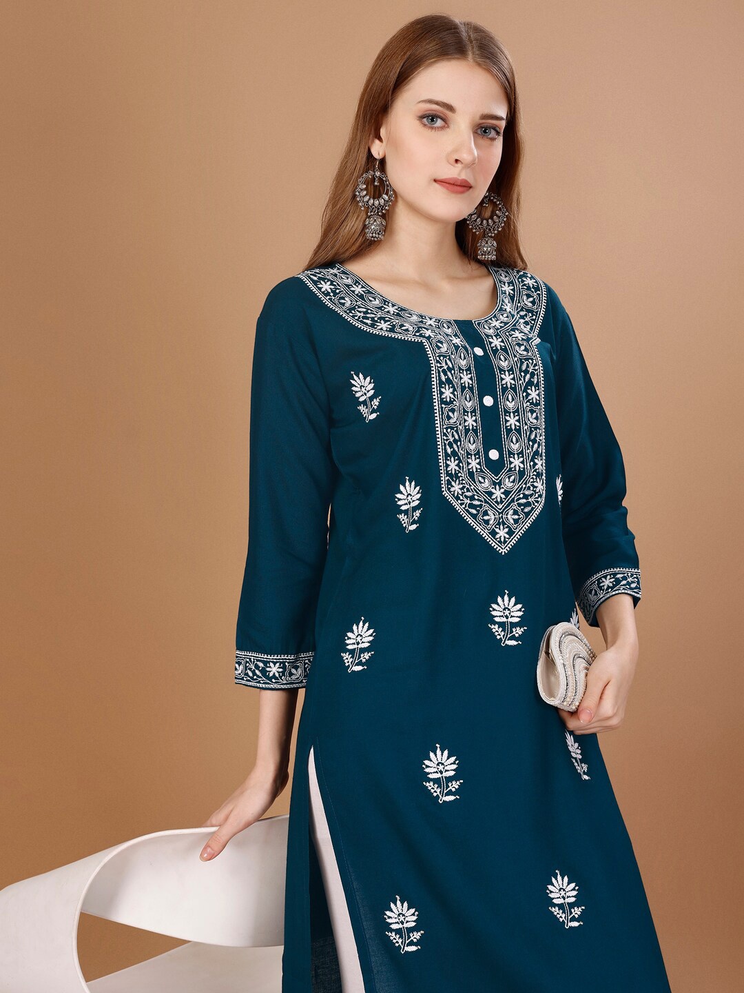 

Shree Ramkrishna Fab Ethnic Motifs Embroidered Chikankari Straight Kurta, Navy blue