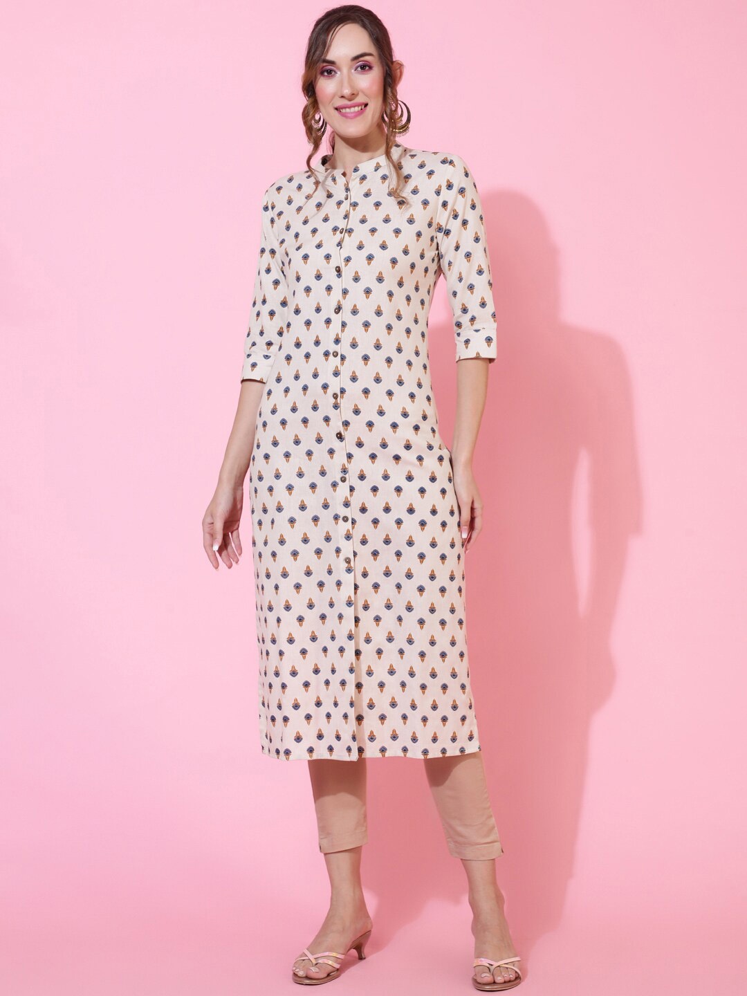 

KIMAYRA Floral Printed Panelled Pure Cotton Kurta, White