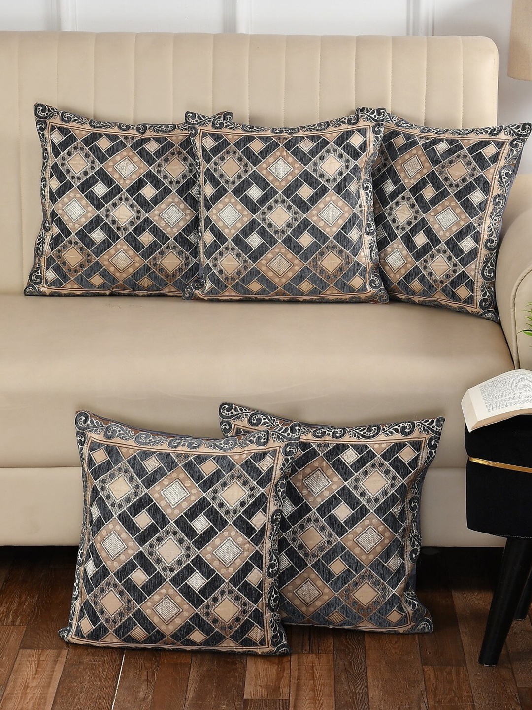 

MULTITEX Grey & Beige 5 Pieces Geometric Cotton Square Cushion Covers